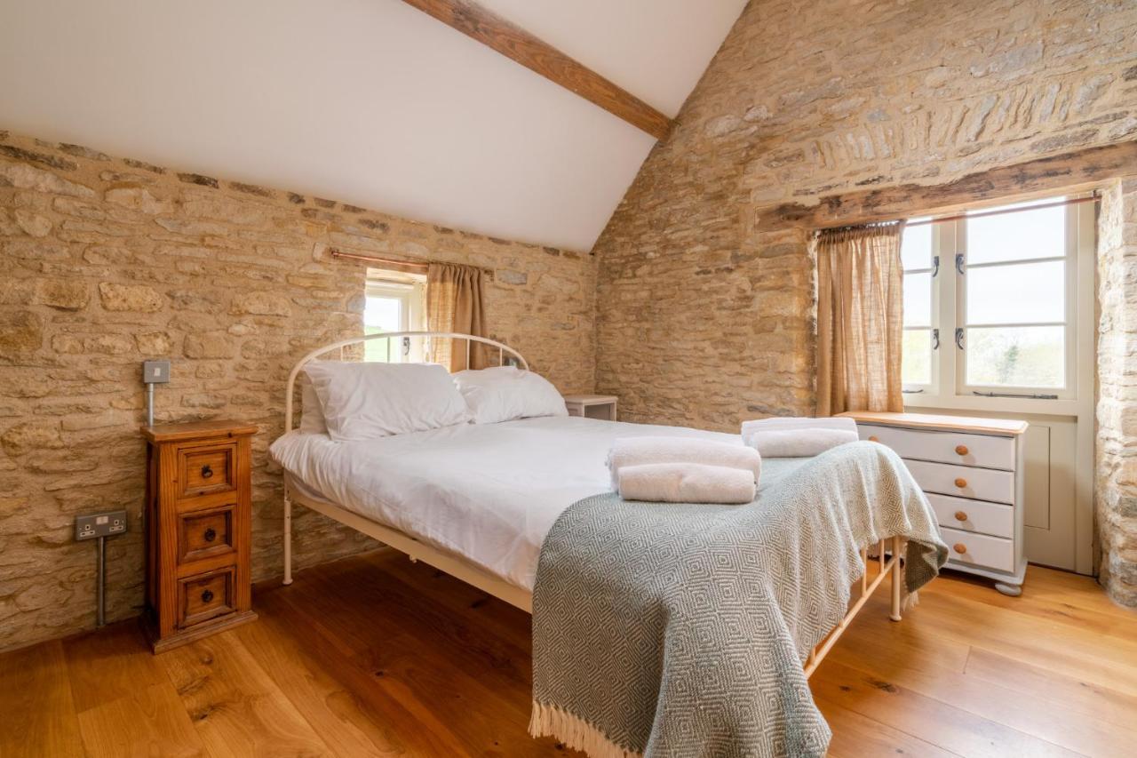 Middle Barn Villa Dyrham Ngoại thất bức ảnh