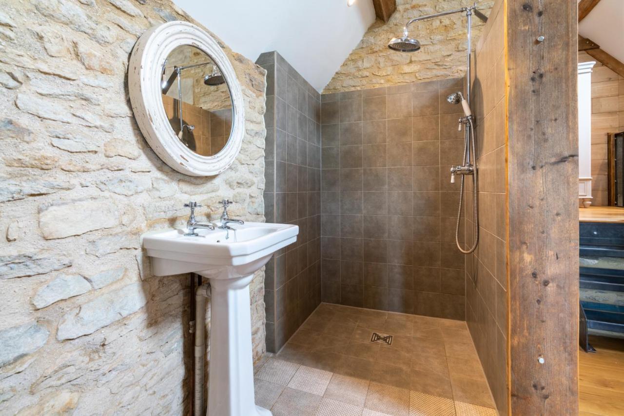 Middle Barn Villa Dyrham Ngoại thất bức ảnh